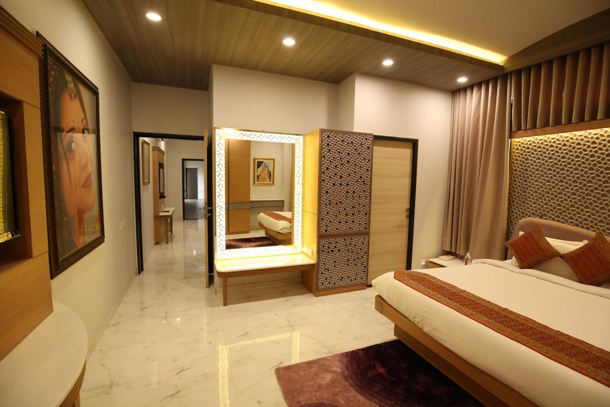 Neonz Resort & Club Ānand Екстериор снимка