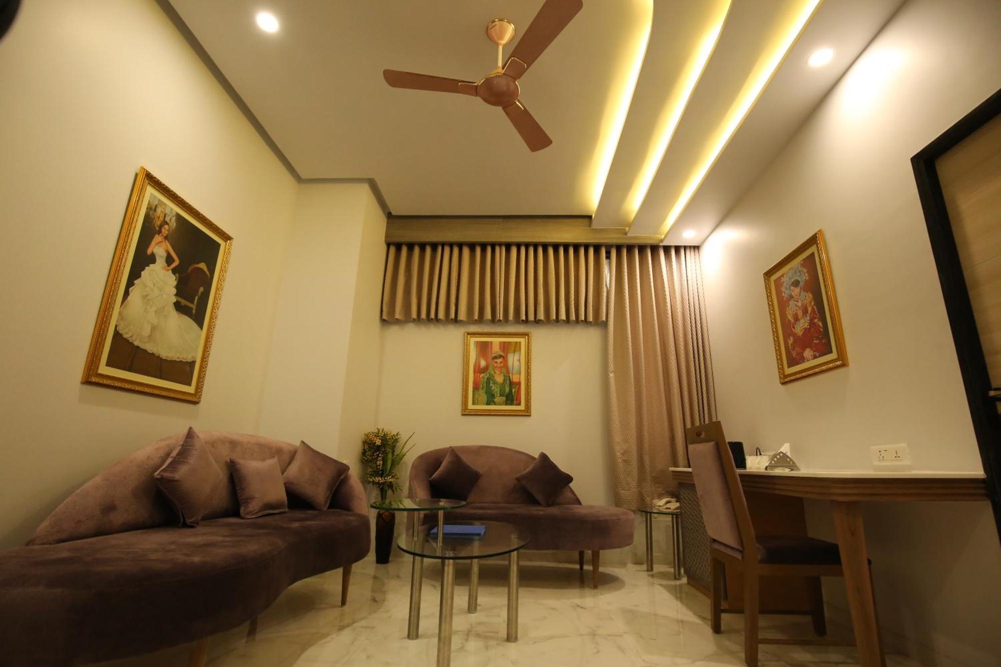 Neonz Resort & Club Ānand Екстериор снимка